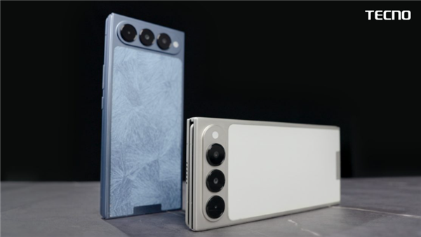 傳音Tecno發(fā)布全球最薄三折疊概念手機：展開3.49mm 比華為還薄
