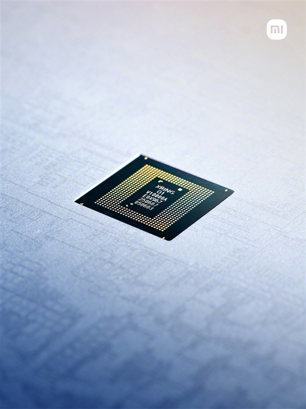 今日起：小米贈送2000份“玄戒O1旗艦處理器紀念版” 帶雷軍簽名